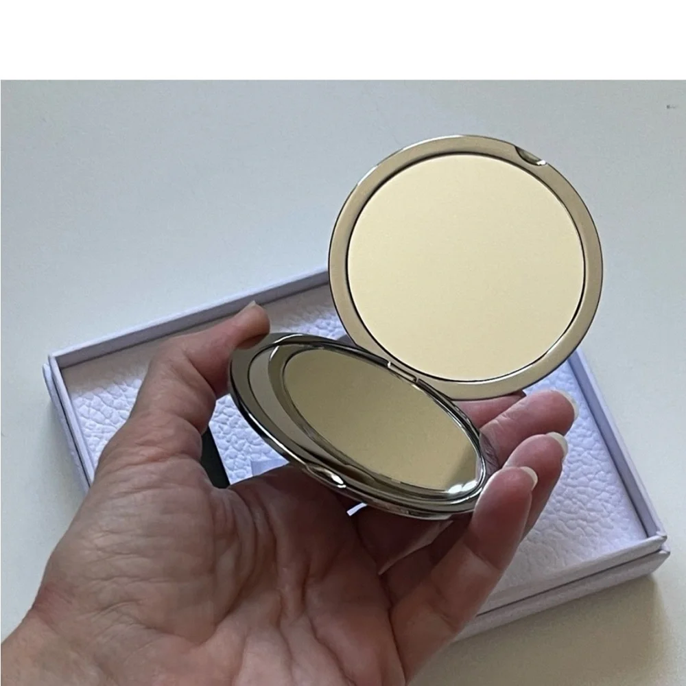 Dior Gold Compact and Black Lipstick Set - Picture 5 of 7